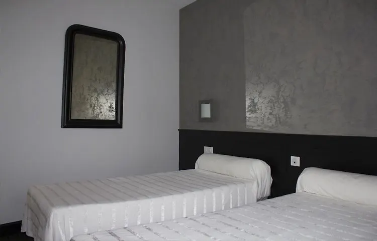 Hotel Eychenne Foix